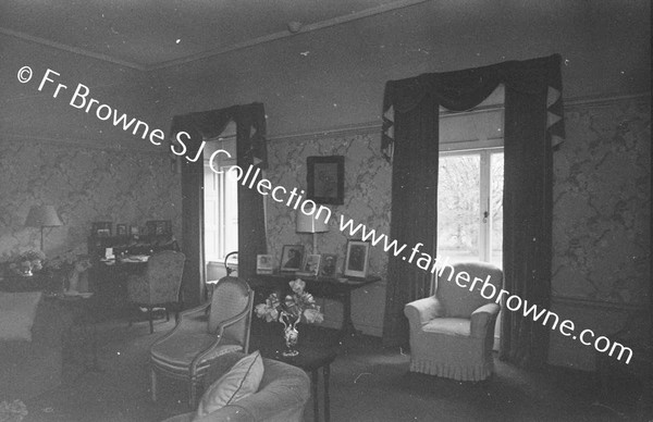 AMERICAN LEGATION PHOENIX PARK   MRS GARNETT'S BOUDOIR